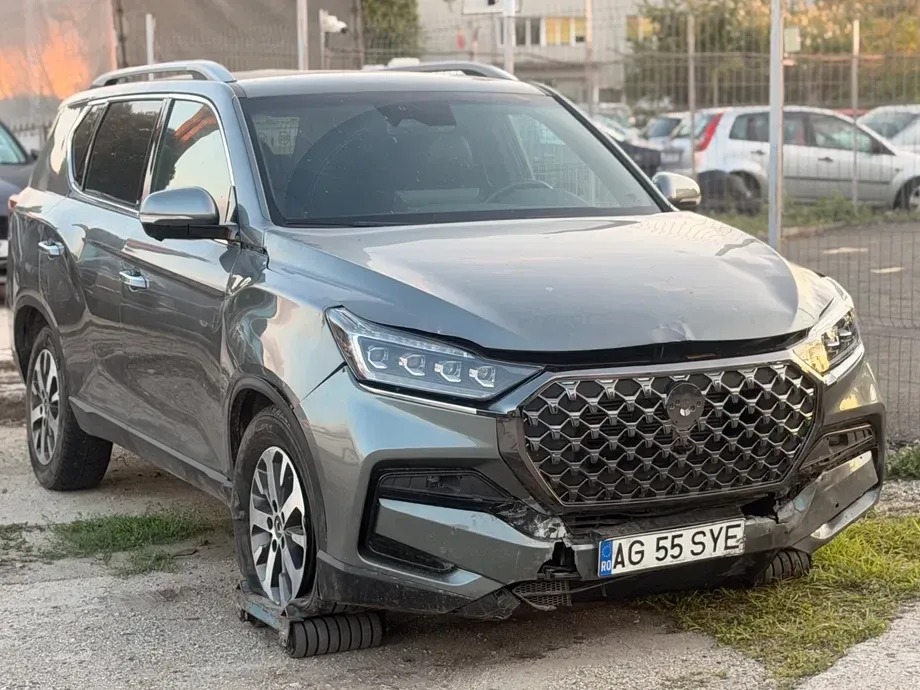 SsangYong REXTON G4 2.2 e-XDI 4WD Premium — imagine 4