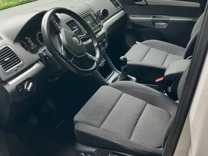 Volkswagen Sharan 2.0 TDI Comfortline