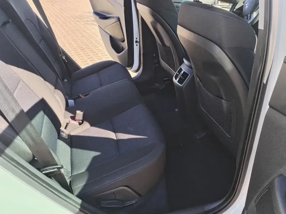 Hyundai Tucson III 1.6 GDI 2WD 6MT ISG Comfort — imagine 9
