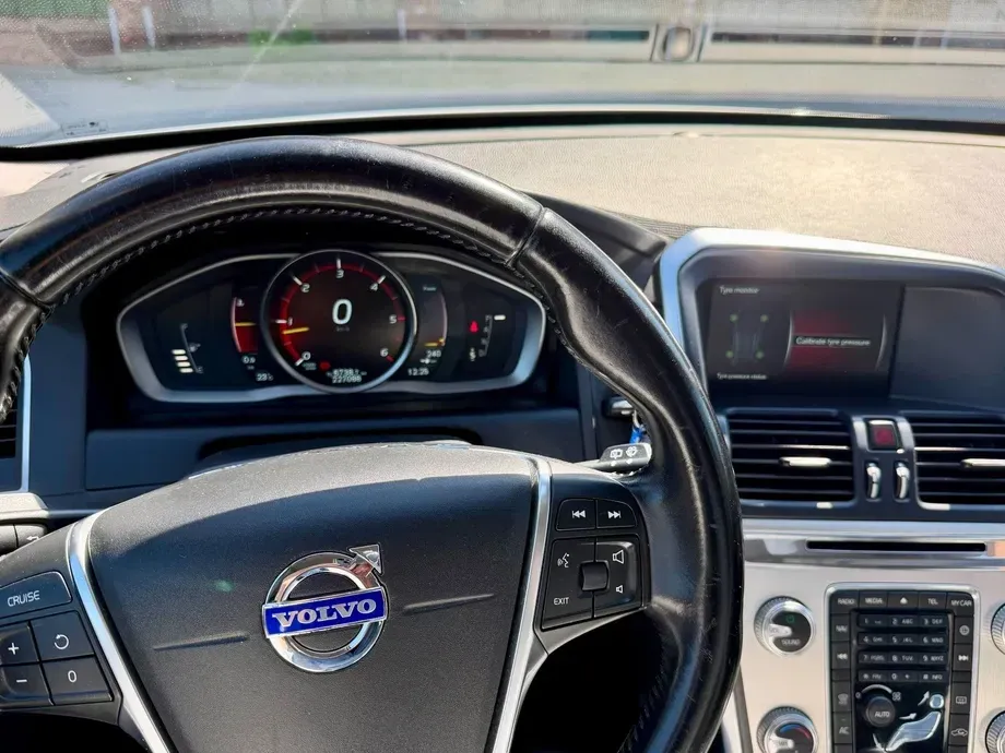 Volvo XC 60 I D3 Ocean Race — imagine 10
