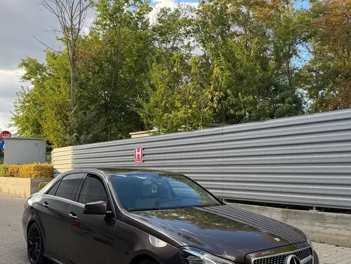 Mercedes-Benz E W212 250