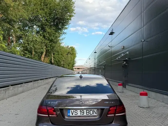 Mercedes-Benz E W212 250