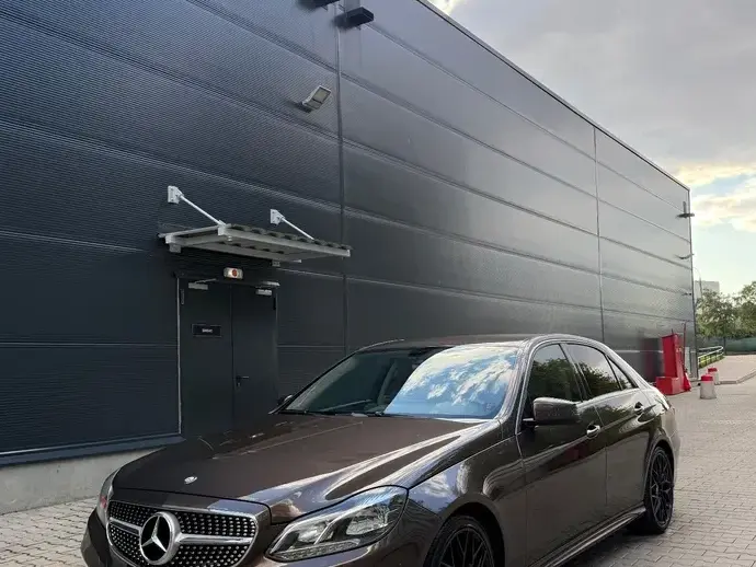Mercedes-Benz E W212 250