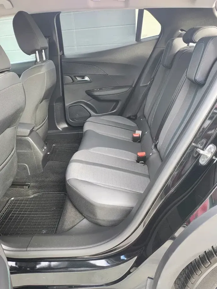 Peugeot 2008 II PureTech 130 GPF Stop&Start Allure — imagine 7