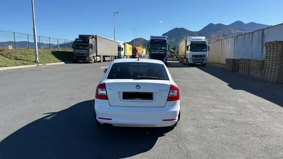 Škoda Octavia II 1.4 TSI Business — imagine 5