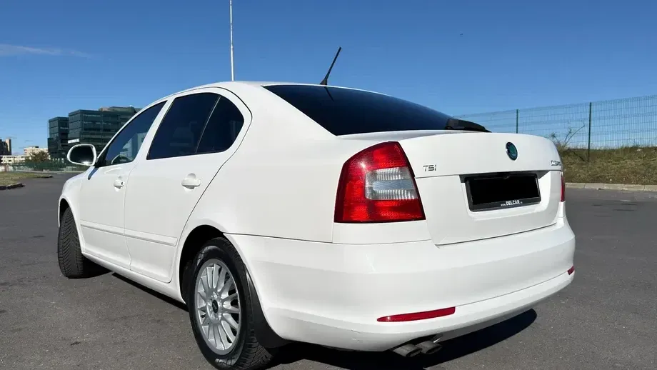 Škoda Octavia II 1.4 TSI Business — imagine 6