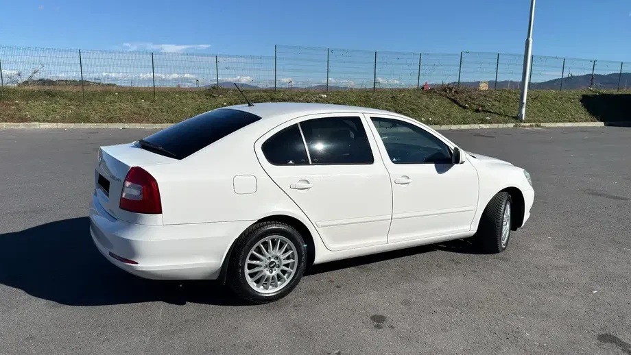 Škoda Octavia II 1.4 TSI Business — imagine 7