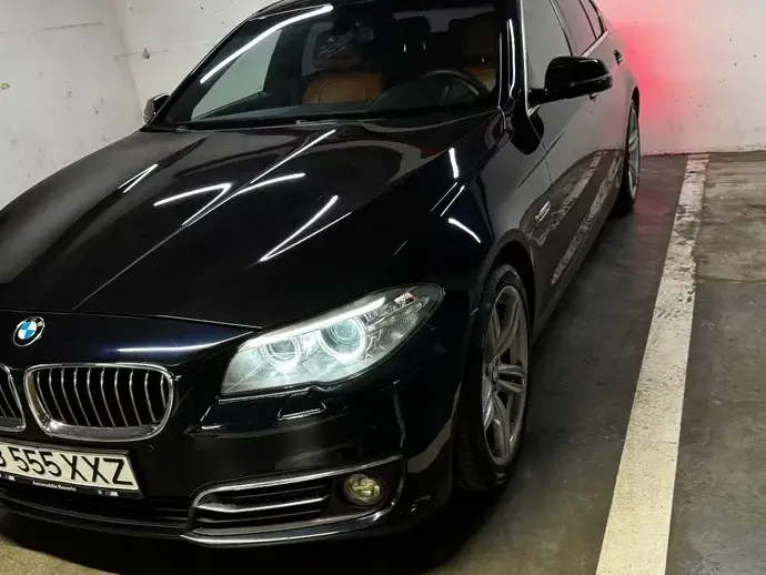 BMW Seria 5 F10/F11/F07 520d EfficientDynamics Edition AT