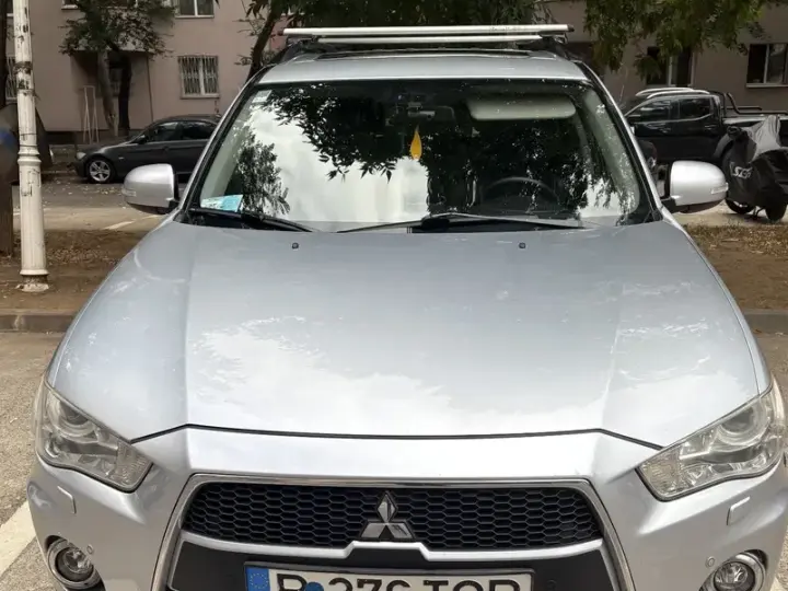Mitsubishi Outlander II