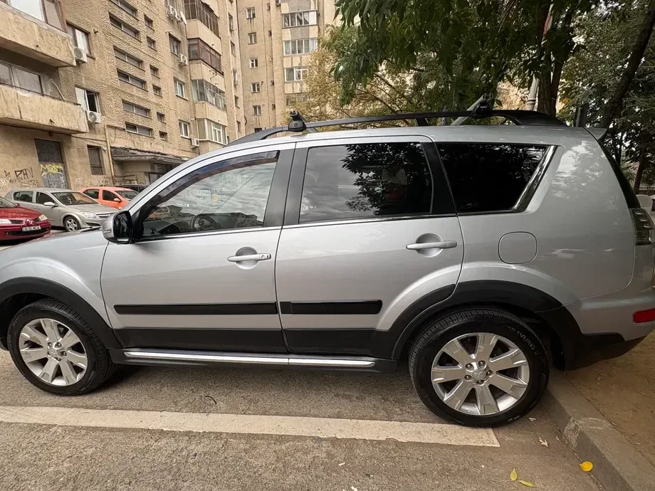 Mitsubishi Outlander II — imagine 5