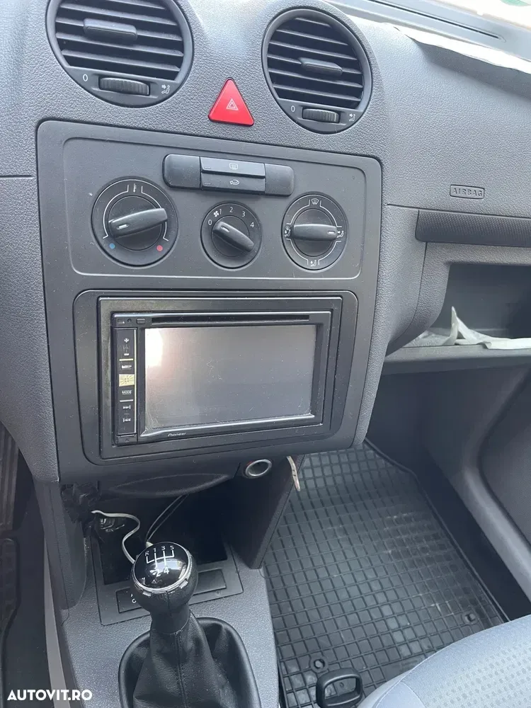 Volkswagen Caddy 1.6 Life — imagine 5