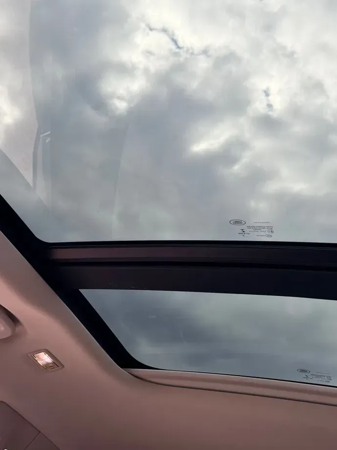 Land Rover Range Rover Velar 2.0 R-Dynamic S — imagine 9