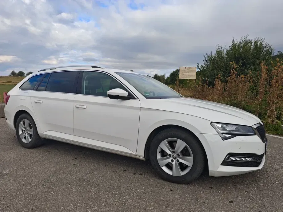 Škoda Superb III 2.0 TDI DSG Premium Edition — imagine 8