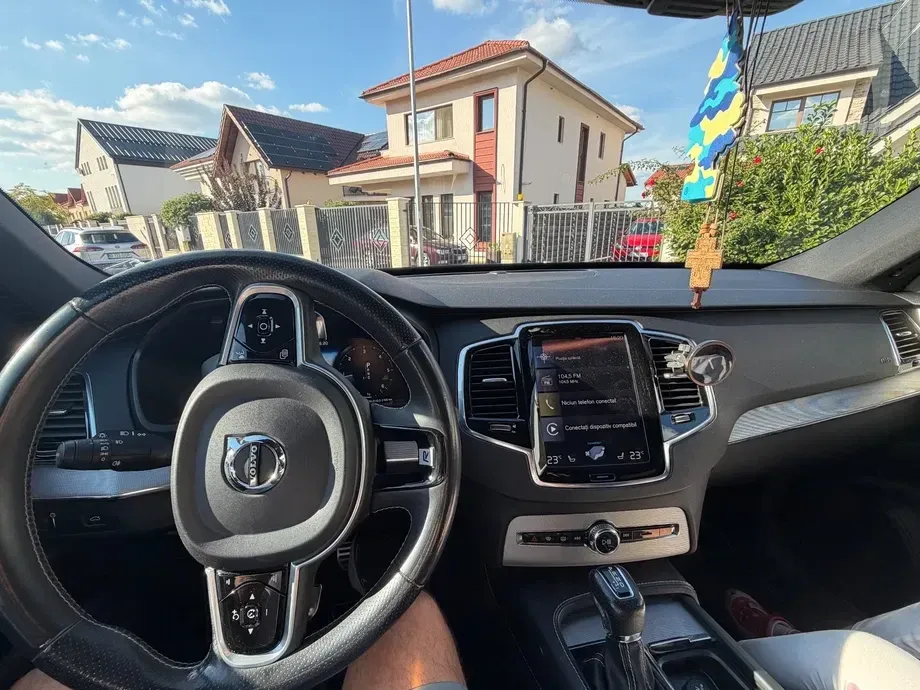 Volvo XC 90 II D5 AWD R-Design — imagine 4