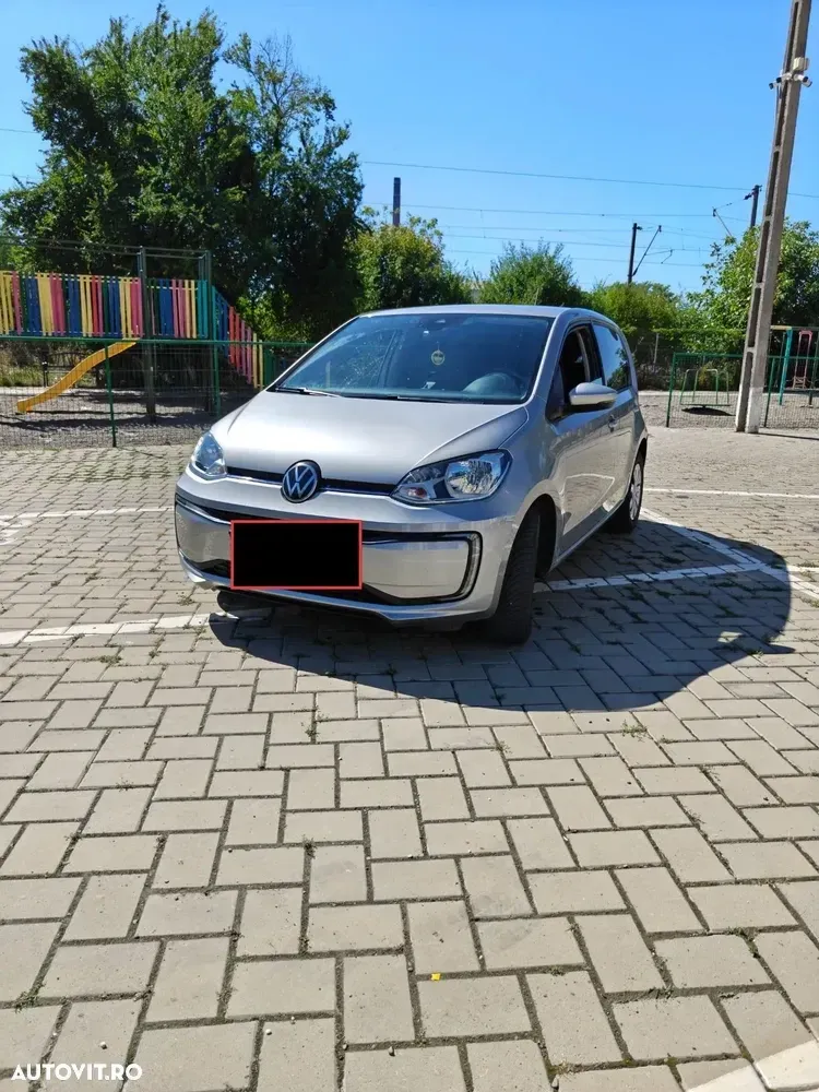 Volkswagen up! 32.3 kWh — imagine 5