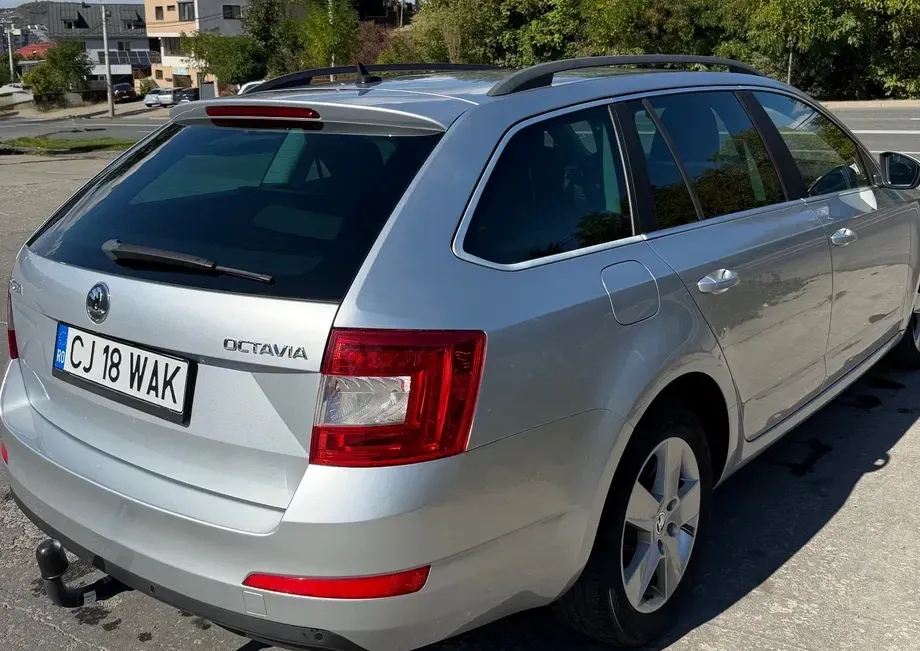 Škoda Octavia III 1.6 TDI AMBITION — imagine 8