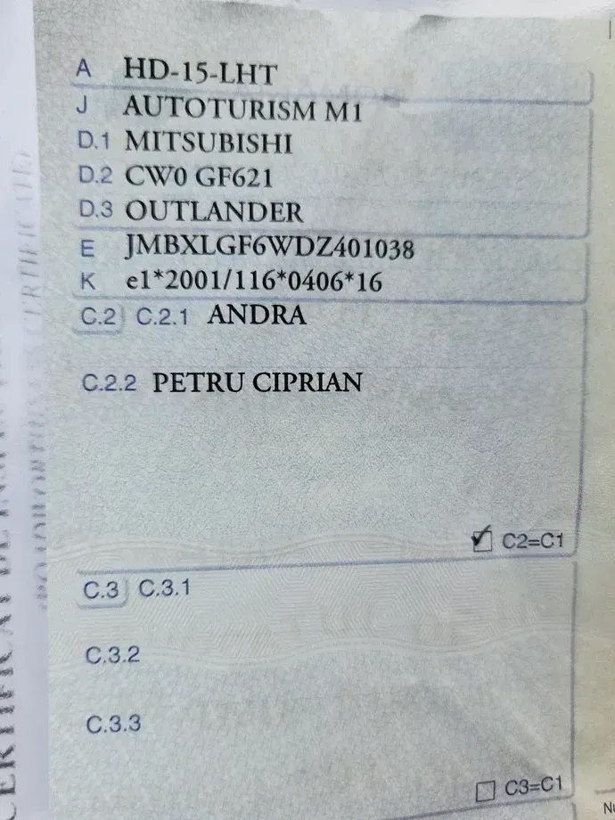 Mitsubishi Outlander III 2.2L DI-D 6AT 4WD Intense A03 — imagine 3