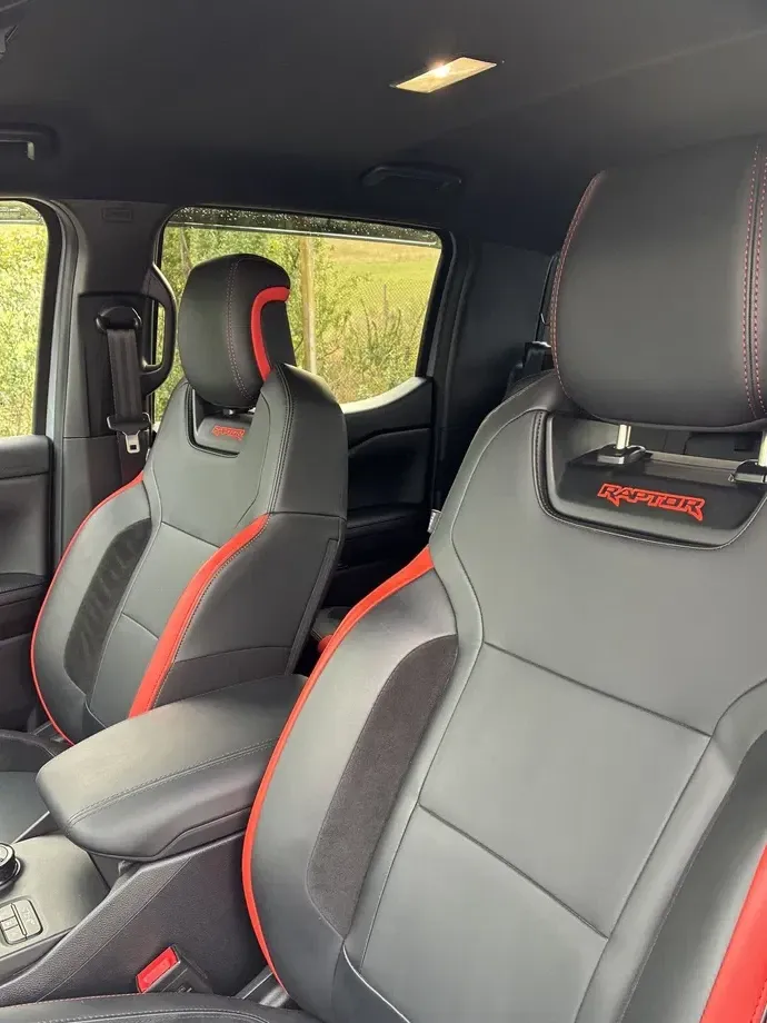 Ford Raptor — imagine 5