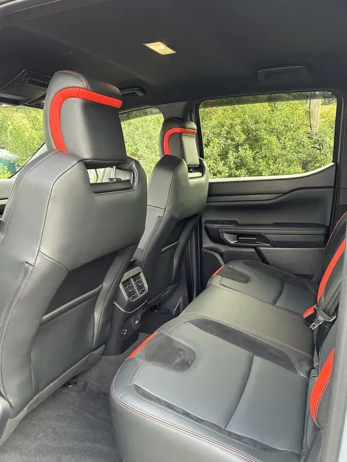 Ford Raptor — imagine 6