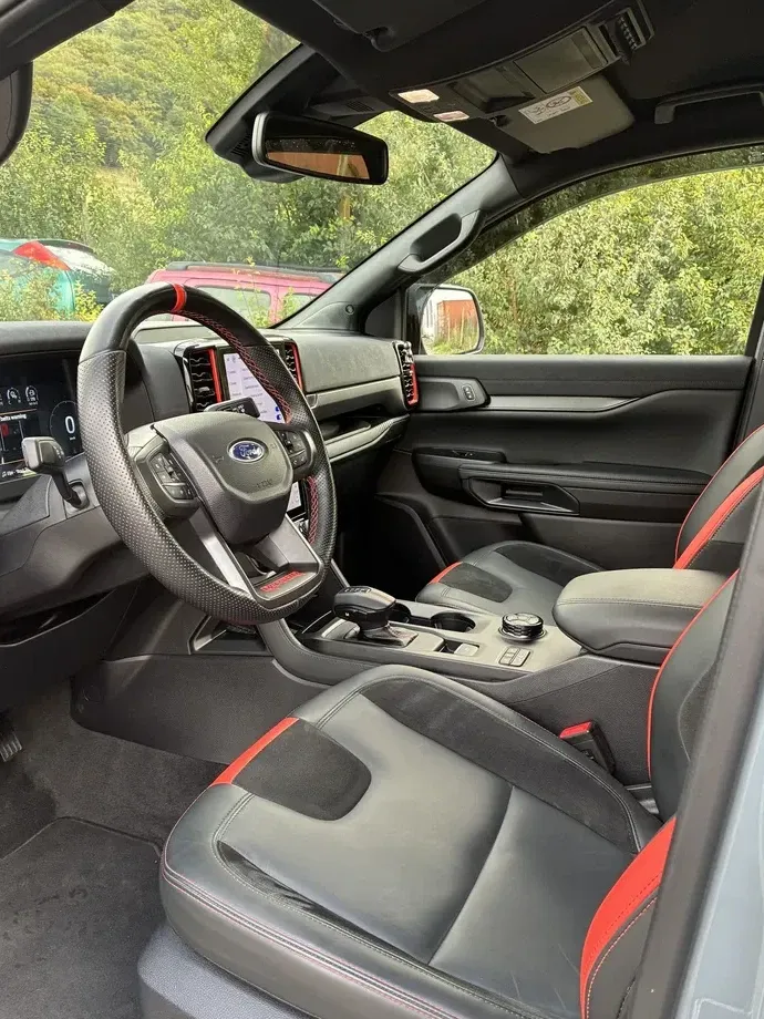 Ford Raptor — imagine 4