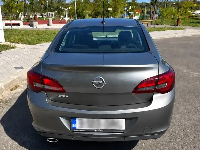 Opel Astra J 1.4 Turbo ECOTEC Enjoy