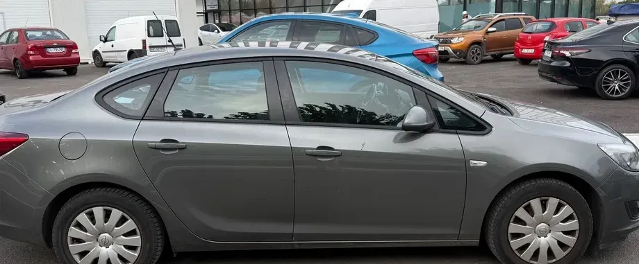 Opel Astra J 1.4 Turbo ECOTEC Enjoy — imagine 4