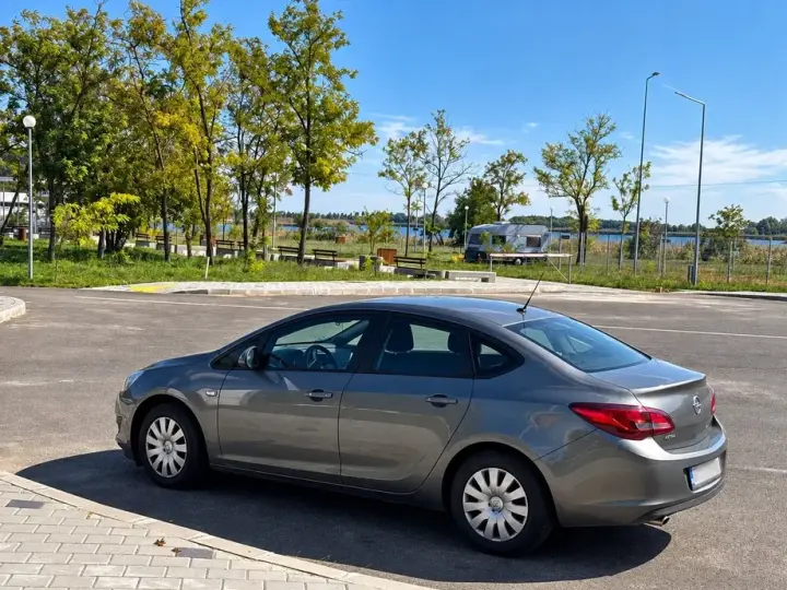 Opel Astra J 1.4 Turbo ECOTEC Enjoy