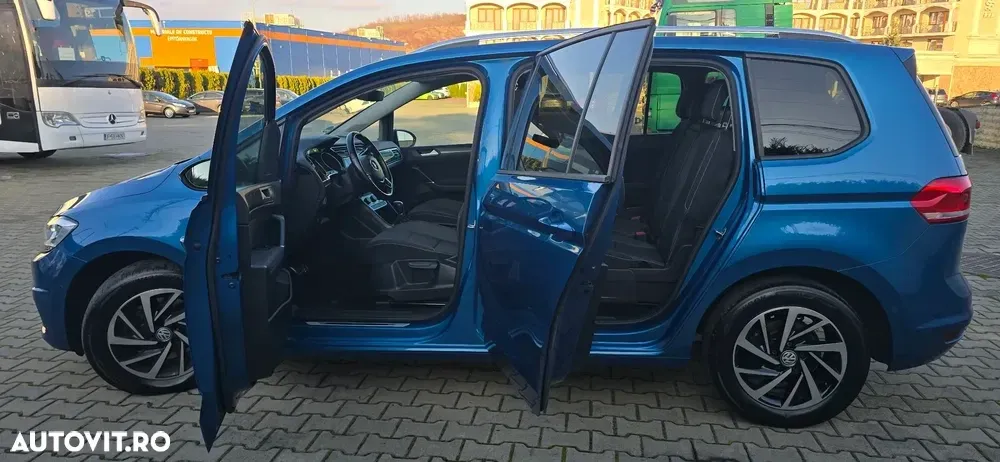 Volkswagen Touran — imagine 3
