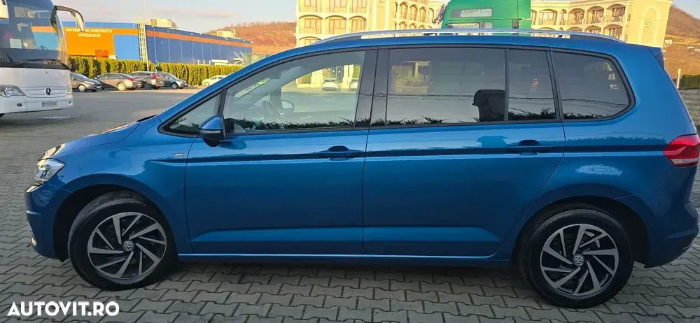 Volkswagen Touran — imagine 2