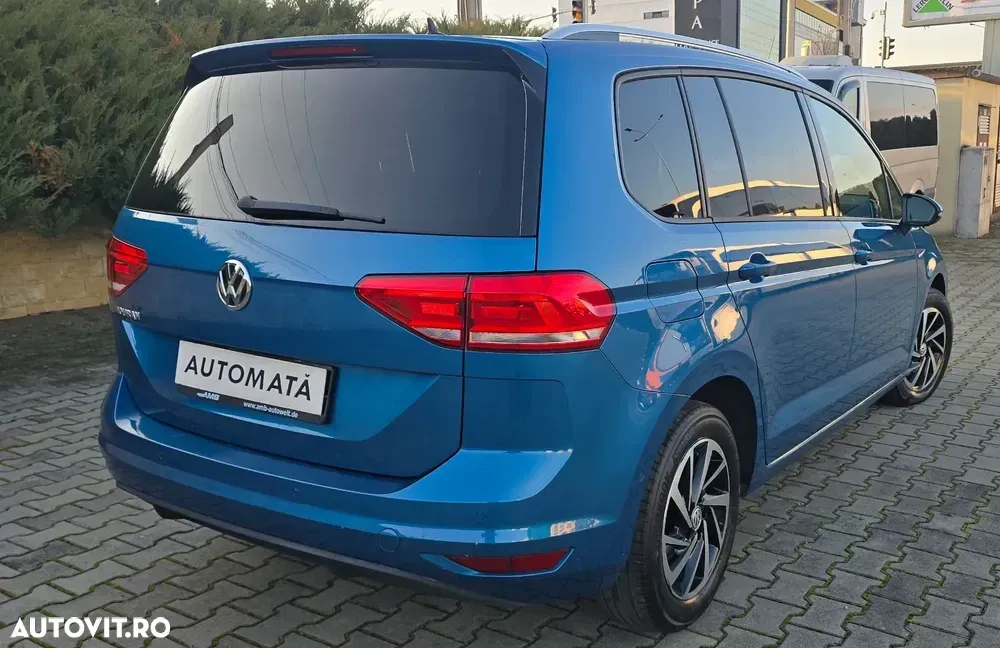 Volkswagen Touran — imagine 5