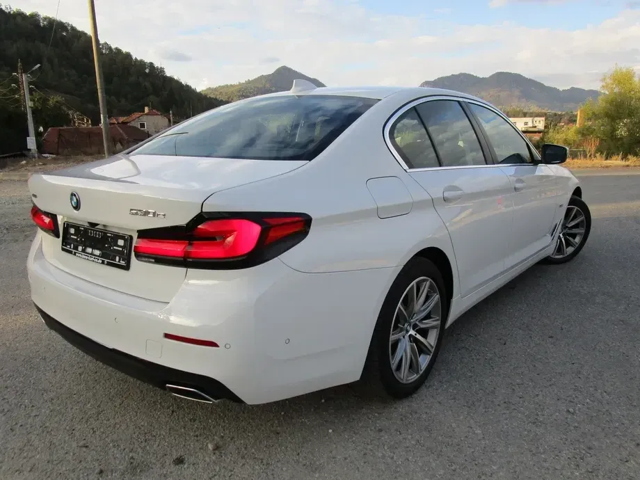 BMW Seria 5 G30/G31 530e xDrive AT PHEV — imagine 3