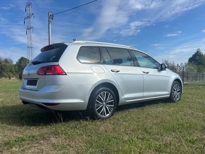 Volkswagen Golf VII 2.0 TDI BlueMotion Technology Allstar