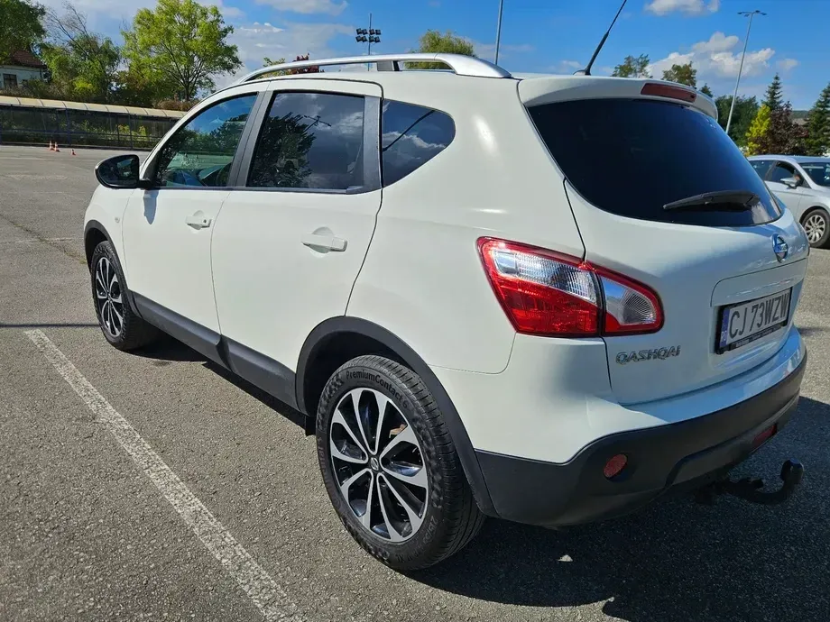 Nissan Qashqai I 1.6 DCI 4 x 4 DPF Start/Stop 360 — imagine 4