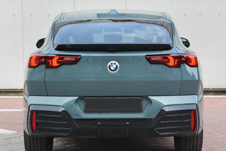 BMW X2 sDrive20i AT MHEV — imagine 7