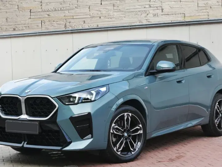 BMW X2 sDrive20i AT MHEV