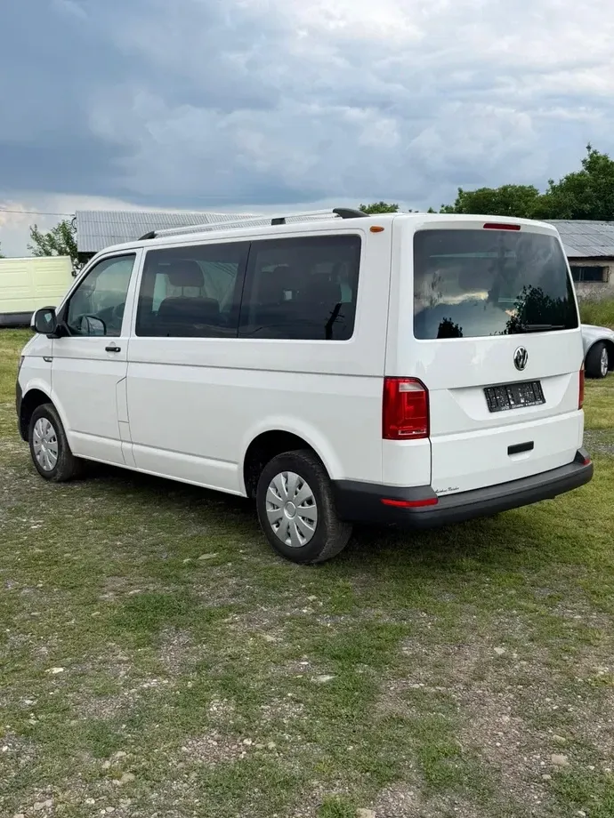 Volkswagen Caravelle KR Comfortline — imagine 3