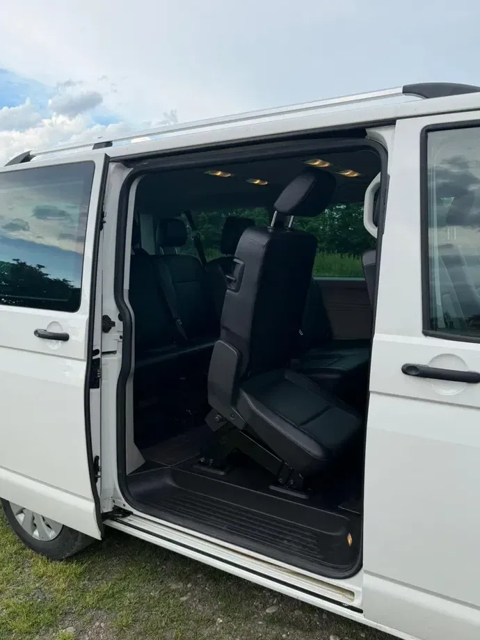 Volkswagen Caravelle KR Comfortline — imagine 2