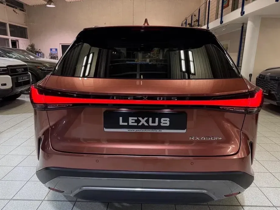 Lexus RX 450h+ E-Four PHEV Luxury — imagine 10