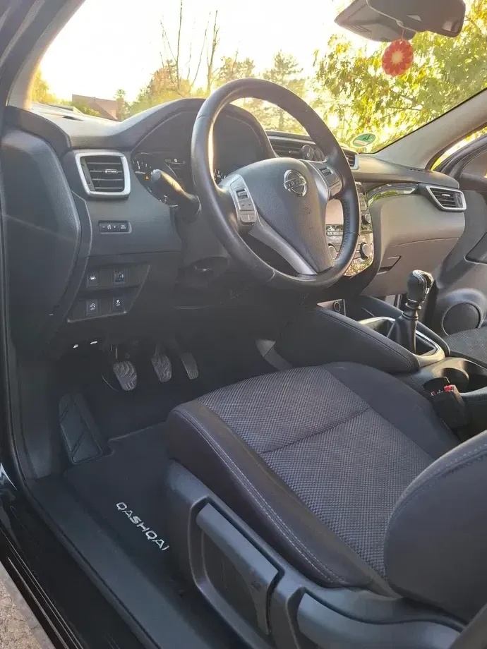 Nissan Qashqai II 1.6 DCI Start/Stop N-Connecta — imagine 4