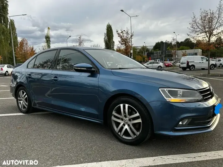 Volkswagen Jetta 2.0 TDI DSG Comfortline