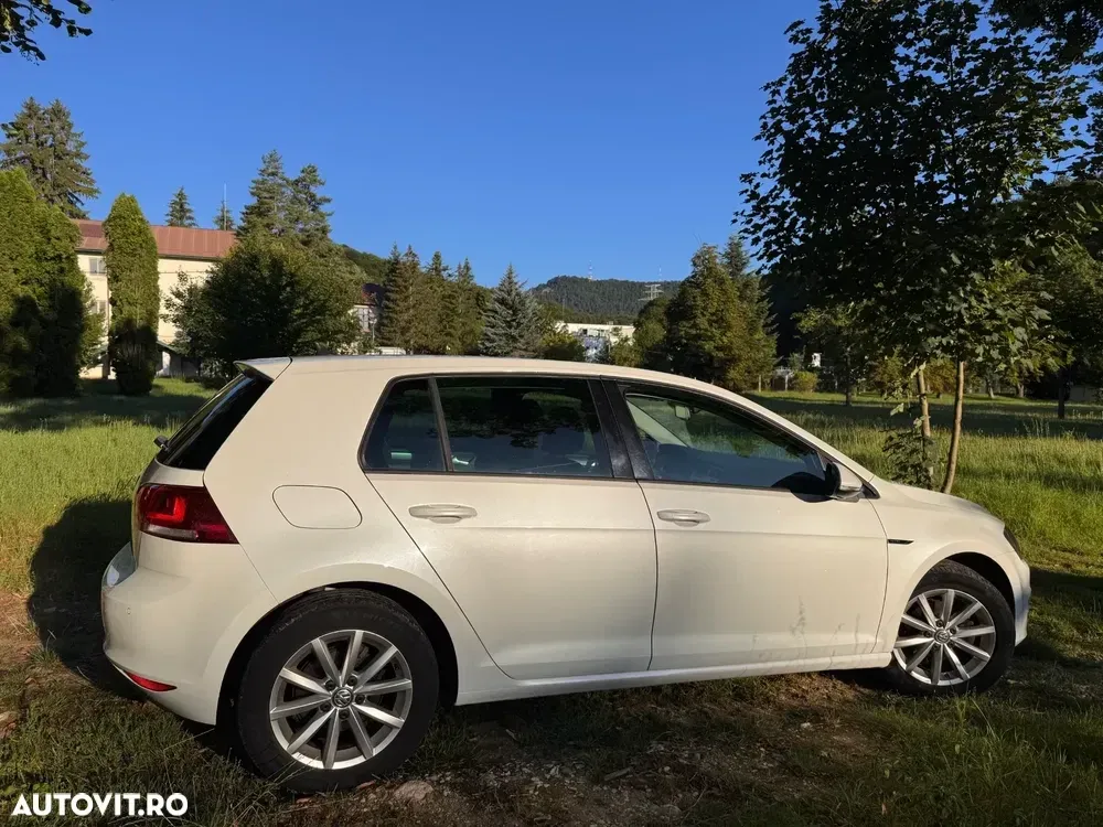 Volkswagen Golf 1.2 TSI BMT Comfortline — imagine 3