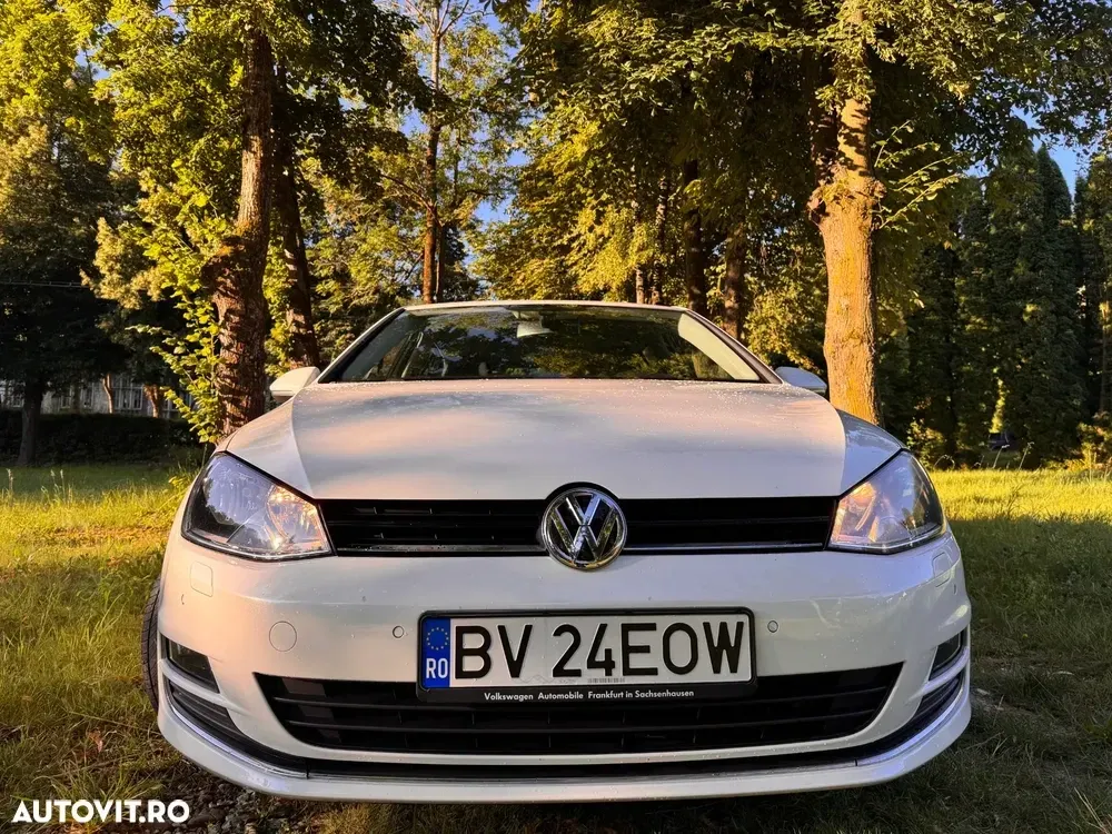 Volkswagen Golf 1.2 TSI BMT Comfortline — imagine 2