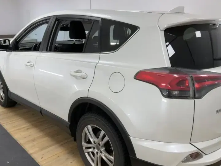 Toyota RAV4 2.0 D-4D 4x2 Start-Stop Edition
