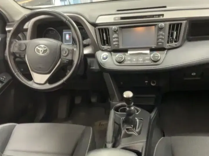 Toyota RAV4 2.0 D-4D 4x2 Start-Stop Edition