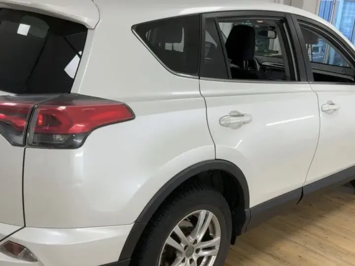 Toyota RAV4 2.0 D-4D 4x2 Start-Stop Edition