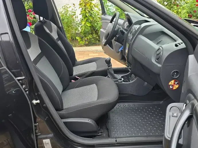 Dacia Duster I
