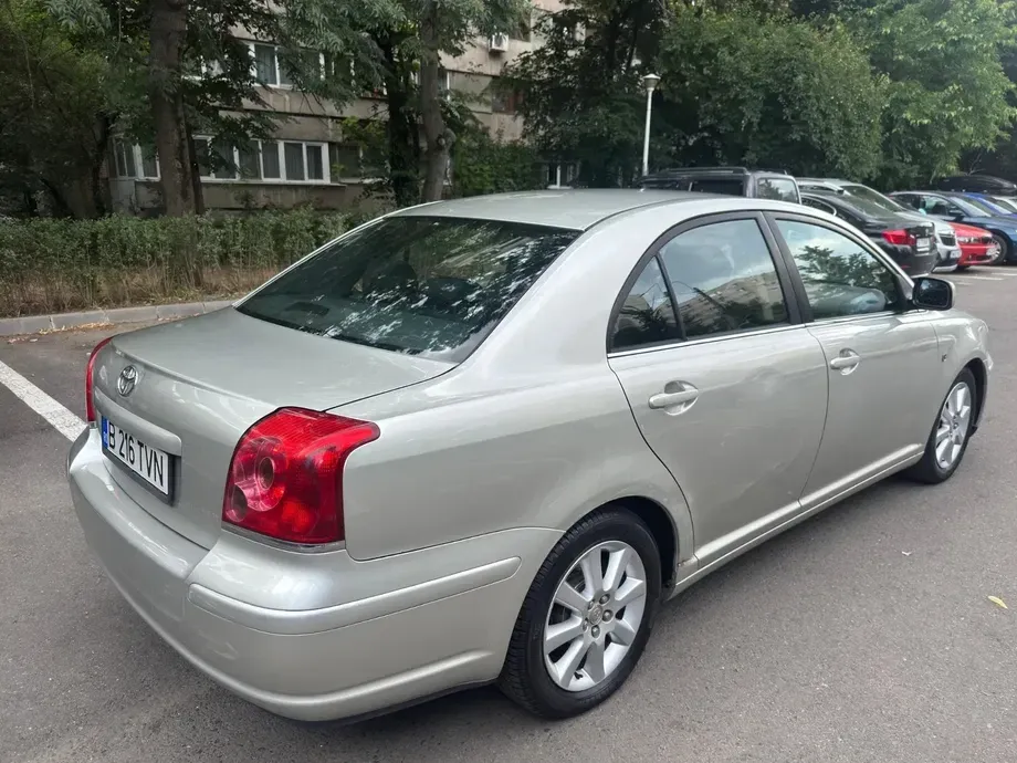 Toyota Avensis II 1.8 Comfort — imagine 8