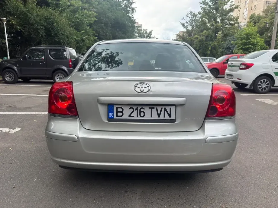 Toyota Avensis II 1.8 Comfort — imagine 9