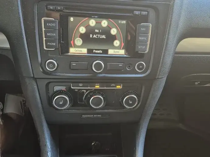 Volkswagen Golf VI