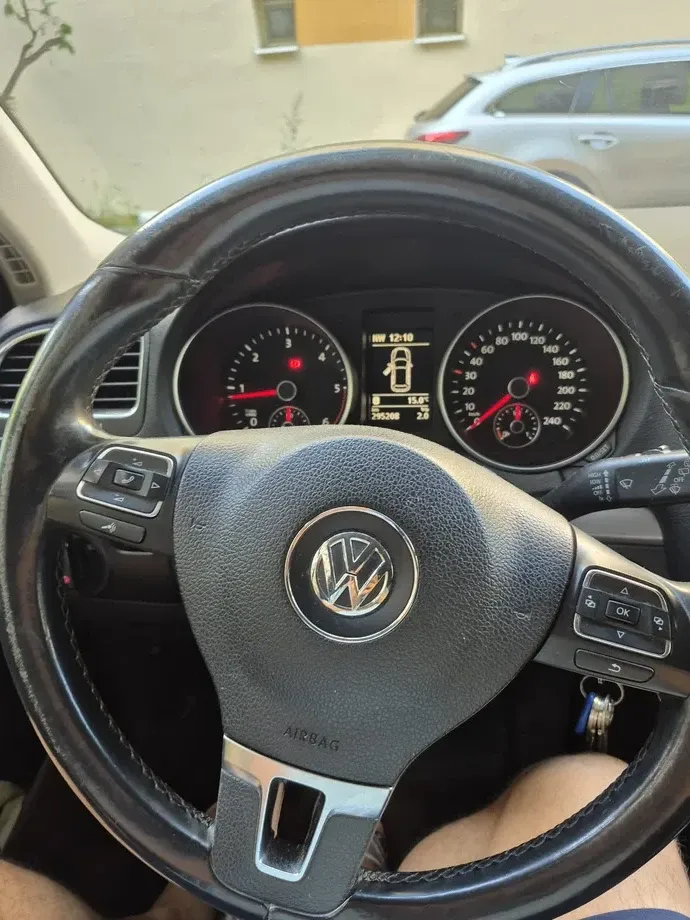 Volkswagen Golf VI — imagine 4